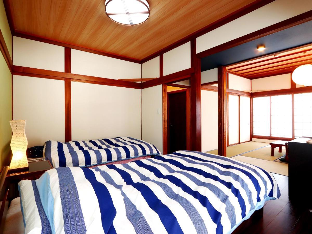 富山県 よしのや旅館 Nanto Екстериор снимка