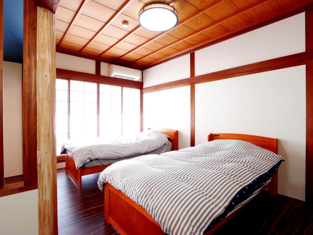 富山県 よしのや旅館 Nanto Екстериор снимка