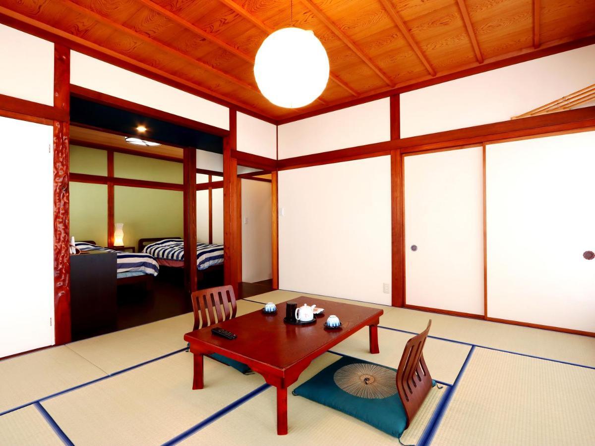 富山県 よしのや旅館 Nanto Екстериор снимка