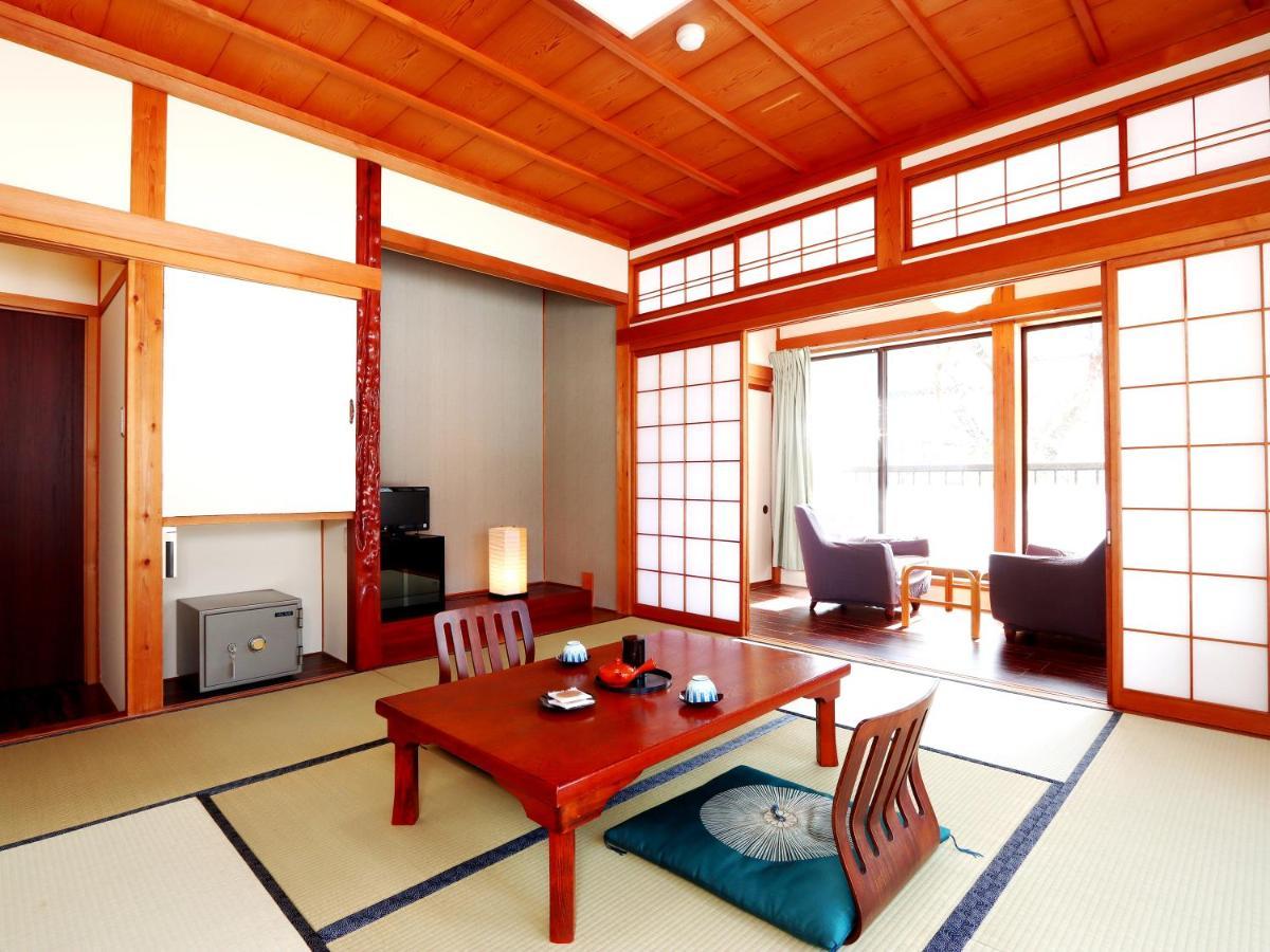 富山県 よしのや旅館 Nanto Екстериор снимка
